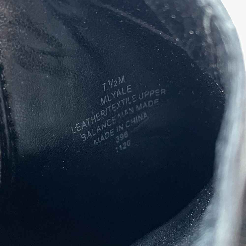 Marc Fisher Yale Pointy Toe Chelsea Booties, Black Leather, Size 7.5 - Picture 8 of 12